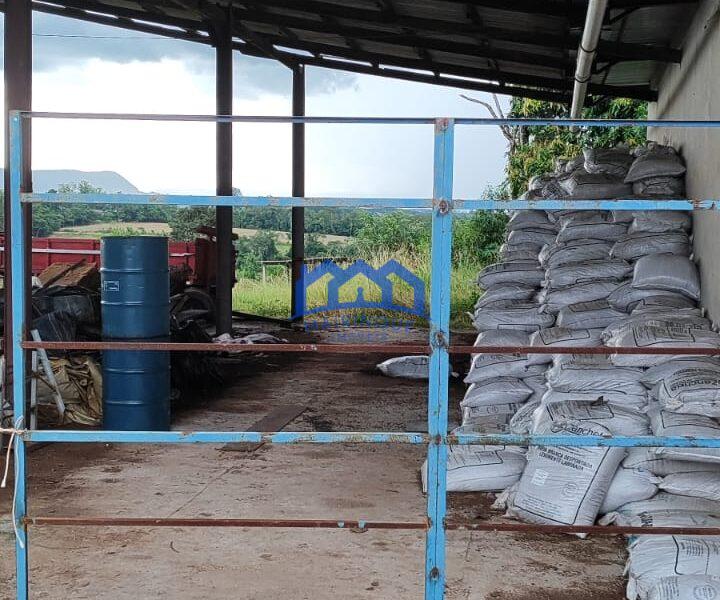 Sitio/Fazenda à Venda, granja com 12 alqueires por R$ 8.000.000 Cód. ch2292