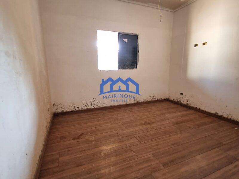 Chácara com 3 quartos e 4 banheiros, 1.300 m² por R$ 680.000 Cód. ch2294
