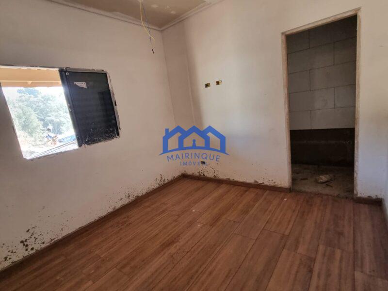 Chácara com 3 quartos e 4 banheiros, 1.300 m² por R$ 680.000 Cód. ch2294