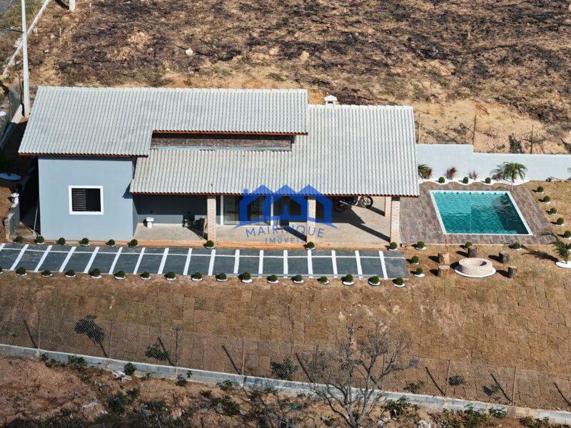 Chácara com 3 quartos e 3 banheiros à Venda, 1.000 m² por R$ 765.000 Cód. ch2297