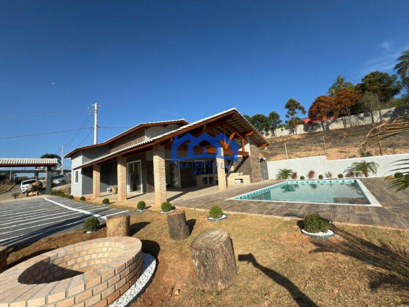 Chácara com 3 quartos e 3 banheiros à Venda, 1.000 m² por R$ 765.000 Cód. ch2297