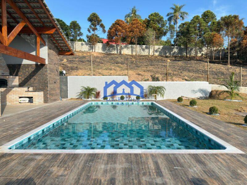 Chácara com 3 quartos e 3 banheiros à Venda, 1.000 m² por R$ 765.000 Cód. ch2297
