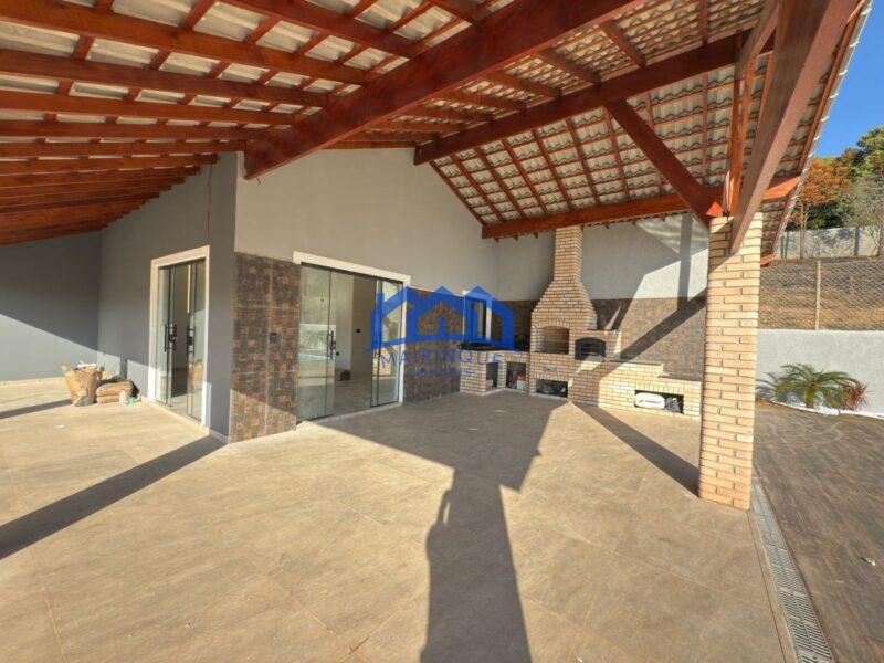 Chácara com 3 quartos e 3 banheiros à Venda, 1.000 m² por R$ 765.000 Cód. ch2297
