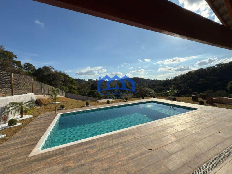 Chácara com 3 quartos e 3 banheiros à Venda, 1.000 m² por R$ 765.000 Cód. ch2297