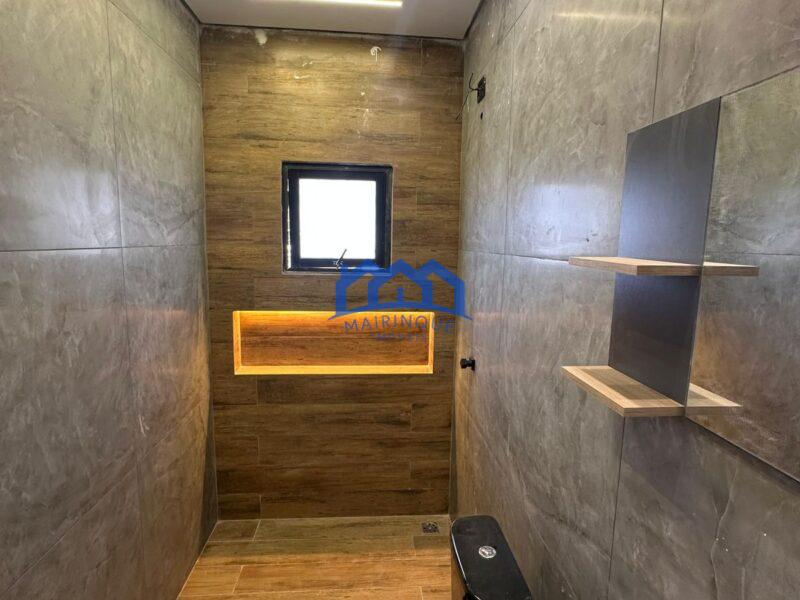 Chácara com 3 quartos e 3 banheiros à Venda, 1.000 m² por R$ 765.000 Cód. ch2297