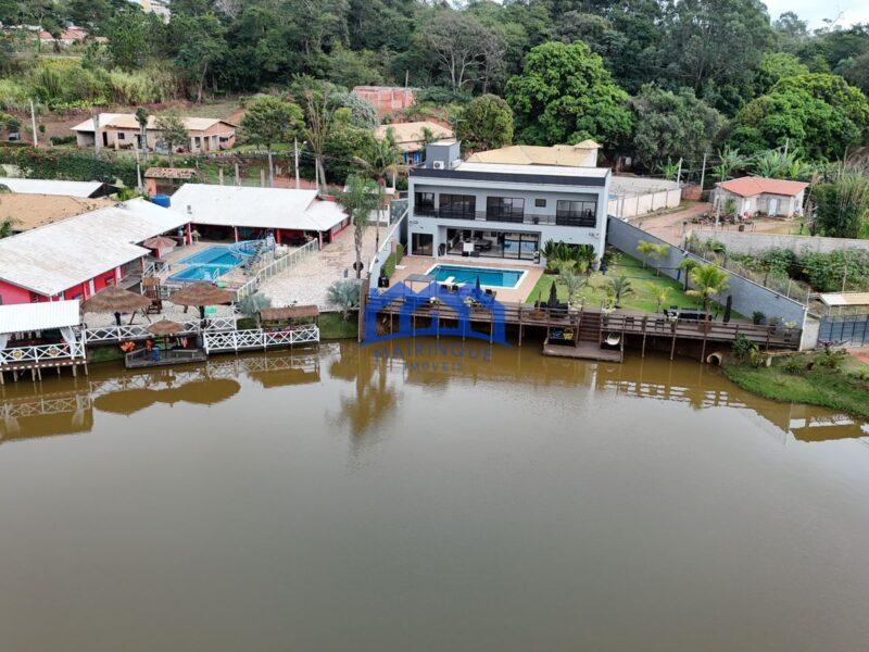 Chácara com 3 quartos e 4 banheiros à Venda, 1.000m² por R$ 1.100.000 Cód. ch2300