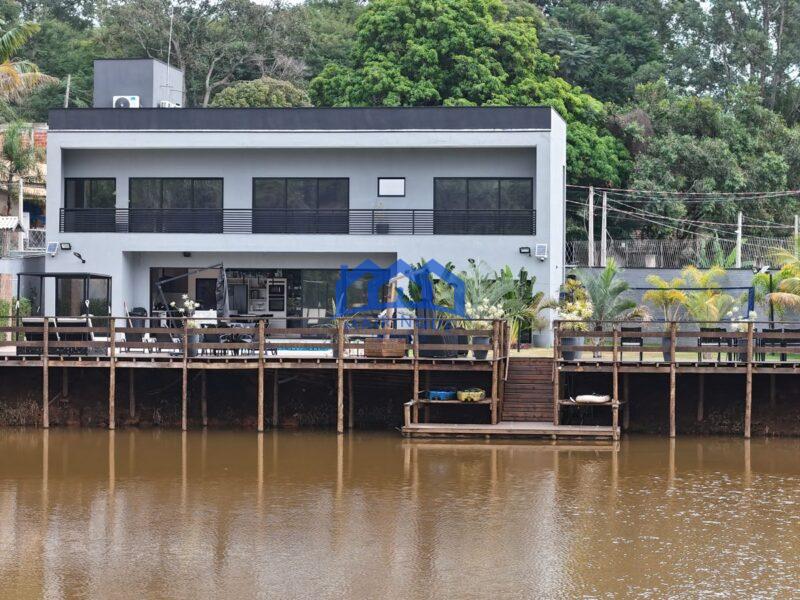 Chácara com 3 quartos e 4 banheiros à Venda, 1.000m² por R$ 1.100.000 Cód. ch2300