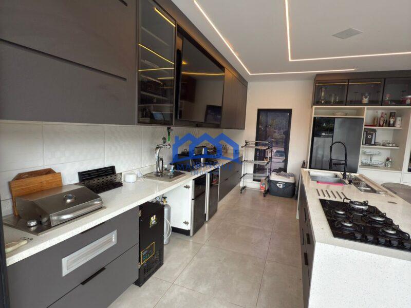 Chácara com 3 quartos e 4 banheiros à Venda, 1.000m² por R$ 1.100.000 Cód. ch2300