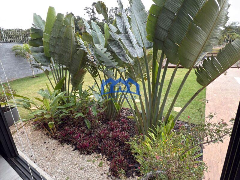 Chácara com 3 quartos e 4 banheiros à Venda, 1.000m² por R$ 1.100.000 Cód. ch2300